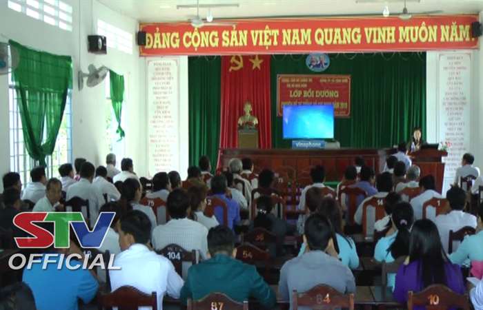Học viên tham gia lớp bồi dưỡng chuyên đề tư tưởng Hồ Chí Minh
