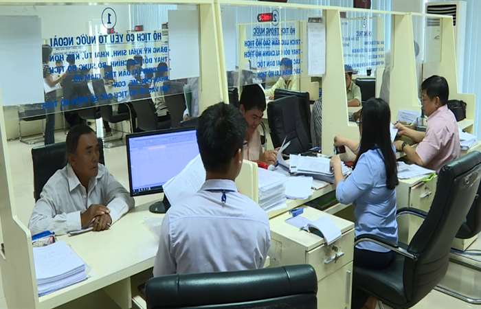 4% người Việt "làm giấy tờ" online