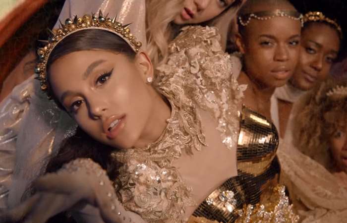 Ariana Grande được Billboard bình chọn Phụ nữ của năm