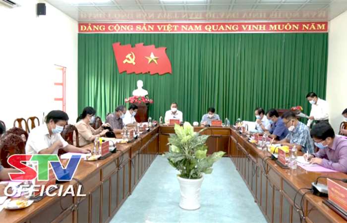 Huyện ủy Cù Lao Dung đánh giá tình hình phát triển kinh tế - xã hội và công tác phòng, chống chịch COVID-19