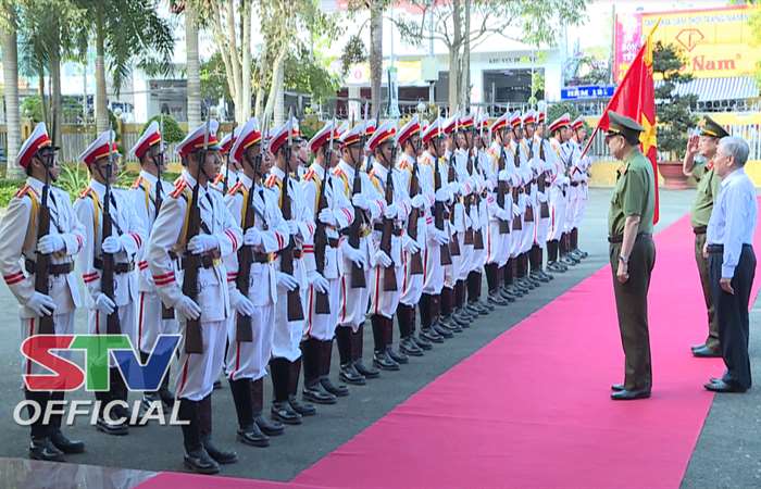 Bộ trưởng Bộ Công an Tô Lâm thăm và làm việc tại Công an tỉnh Sóc Trăng