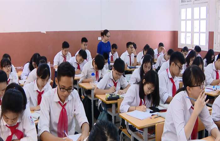Các trường không tự ký hợp đồng giáo viên giảng dạy từ năm 2019