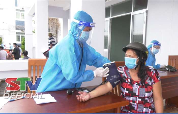 Châu Thành tiêm 20.000 liều vaccine Vero Cell cho người dân
