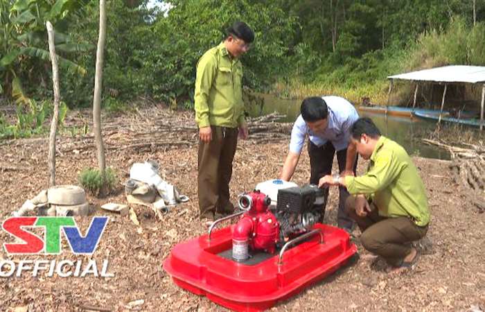 Chi cục Kiểm lâm tỉnh Sóc Trăng trang bị dụng cụ phục vụ công tác chữa cháy rừng