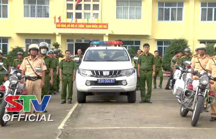 Công an huyện Cù Lao Dung, Long Phú và TX. Vĩnh Châu ra quân bảo đảm an ninh - trật tự Lễ hội Oóc-om-bóc năm 2022
