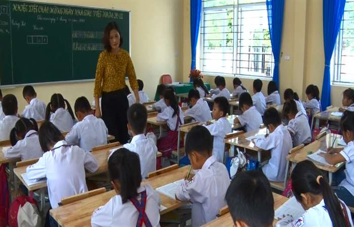 Đề nghị tiếp tục trả phụ cấp thâm niên cho giáo viên