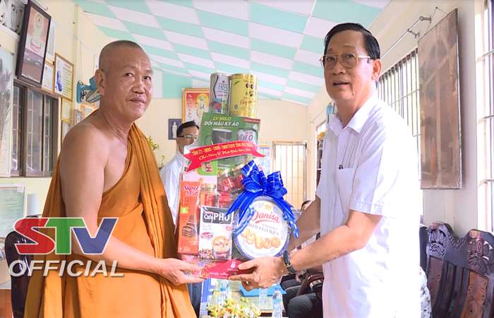 Đoàn công tác của Tỉnh ủy Sóc Trăng chúc mừng Lễ Phật Đản 2019 tại huyện Mỹ Xuyên và thị xã Ngã Năm