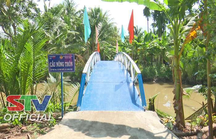Hội Nông dân tỉnh Sóc Trăng bàn giao công trình cầu nông thôn