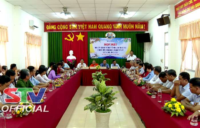 Họp mặt Ban Giám hiệu các trường THPT Dân tộc nội trú nhân kỷ niệm ngày Nhà giáo Việt Nam