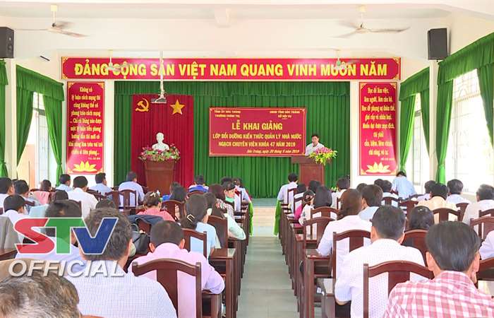 Khai giảng lớp bồi dưỡng kiến thức quản lý nhà nước ngạch chuyên viên khóa 47 năm 2019