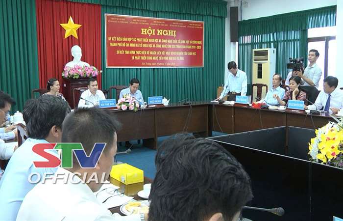 Ký kết biên bản hợp tác phát triển khoa học và công nghệ