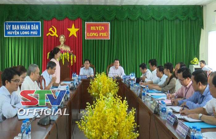 Lãnh đạo HĐND tỉnh Sóc Trăng  làm việc tại huyện Long Phú 