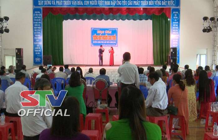  Hội thi tiếng hát Người cao tuổi huyện Long Phú