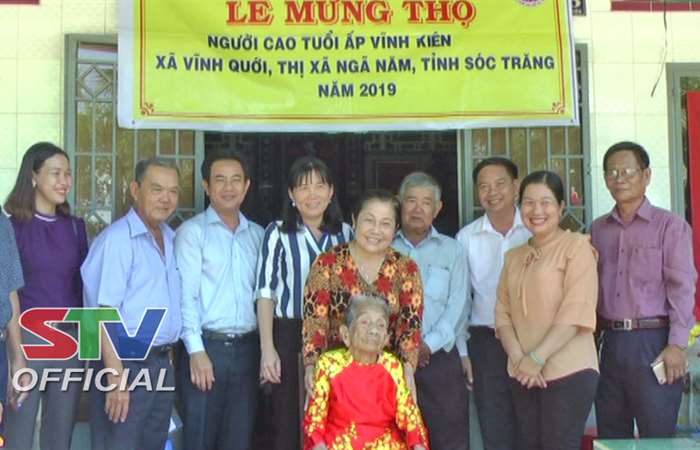  Ngã Năm: Chúc thọ cụ bà Nguyễn Thị Sâm tròn 100 tuổi