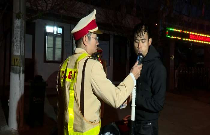 Người dân sắp được giám sát Cảnh sát giao thông bằng ghi âm, ghi hình