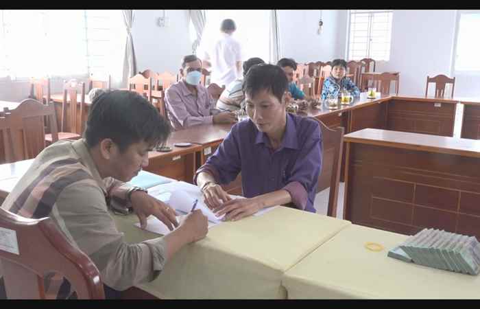 Hội Nông đân tỉnh Sóc Trăng phát vay Quỹ hỗ trợ nông dân tại Ngã Năm