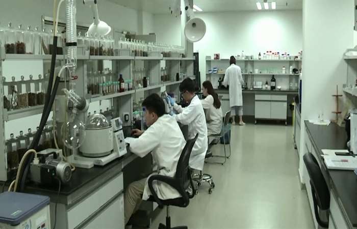 Trung Quốc ra mắt thuốc điều trị Alzheimer tự chế