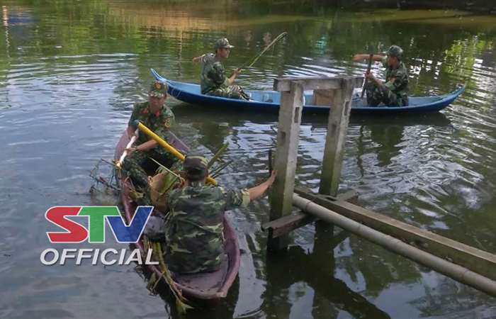 Tuổi trẻ lực lượng vũ trang tỉnh ra quân bảo vệ dòng sông quê hương