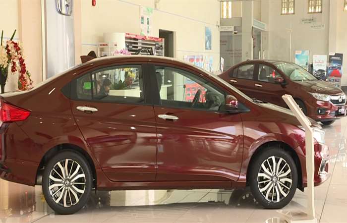 Việt Nam nhập khẩu chưa đầy 3.000 ô tô trong nửa đầu tháng 5-2020