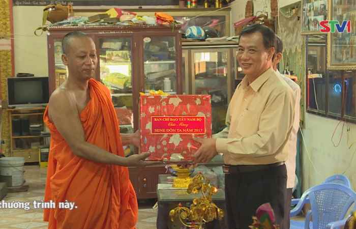 Ban chỉ đạo Tây Nam Bộ thăm và chúc mừng lễ Sene Dolta tại Sóc trăng