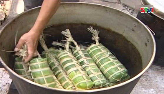 Phim tài liệu - Bánh Tét