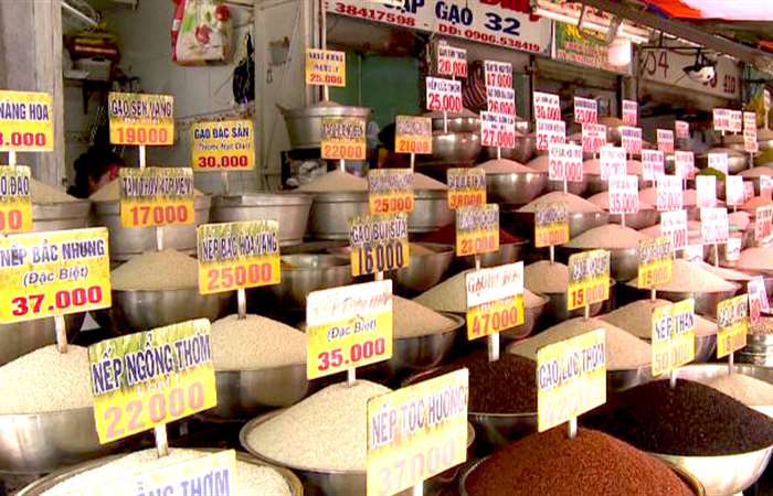 Bộ Công thương yêu cầu kiểm tra kinh doanh gạo tại chợ, siêu thị