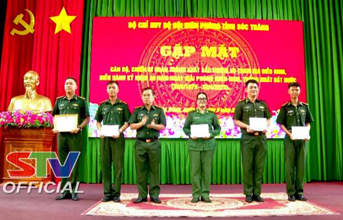 Bộ đội Biên phòng Sóc Trăng biểu dương cán bộ, chiến sĩ hoàn thành xuất sắc nhiệm vụ tham gia diễu binh, diễu hành tại TP. Hồ Chí Minh