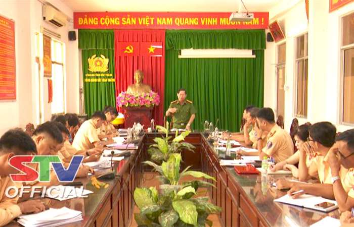 Cảnh sát giao thông Sóc Trăng xử lý 240 trường hợp vi phạm giao thông từ ngày 30-4 đến ngày 6-5-2025