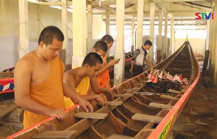 Chùa Săng Ke huyện Long Phú với với niềm vui ghe mới 
