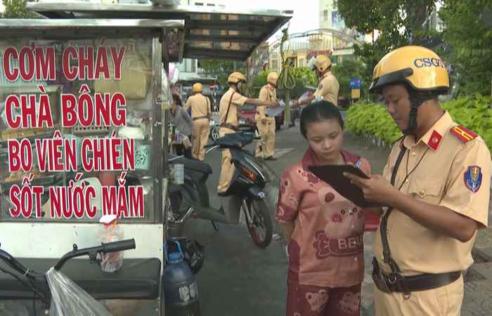 TP. Sóc Trăng ra quân chấn chỉnh tình trạng lấn chiếm lề đường làm nơi mua bán, họp chợ tự phát (11-09-2023)