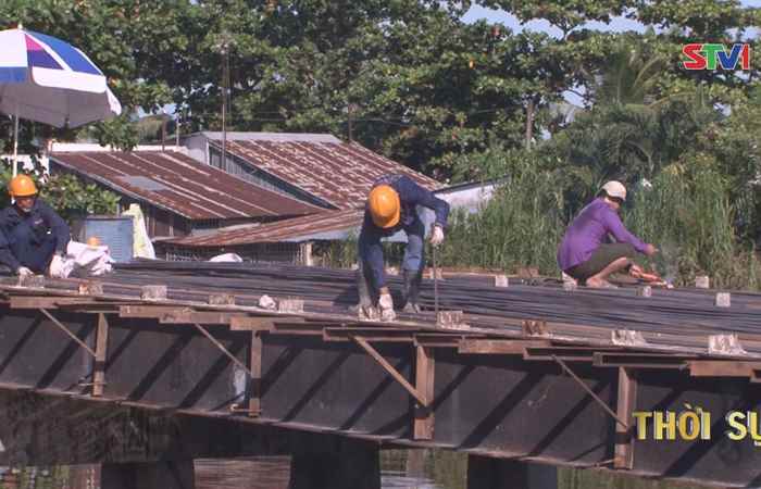 Đẩy nhanh tiến độ các công trình sửa chữa cầu đường phục vụ năm học mới