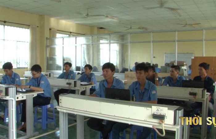 Đoàn giám sát HĐND tỉnh Sóc Trăng làm việc với trường Cao đẳng nghề Sóc Trăng