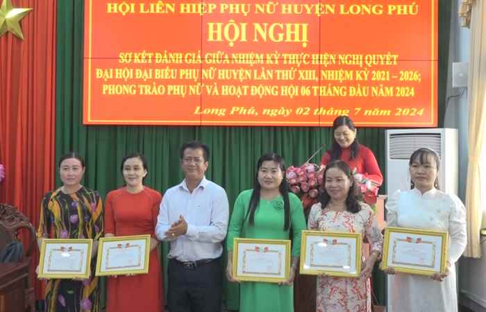 Hội LHPN huyện Long Phú sơ kết giữa nhiệm kỳ 2021-2026