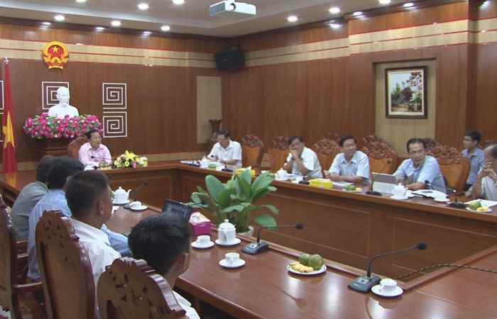 Họp nghe báo cáo dự án đầu tư xây dựng nghĩa trang hoa viên tiên cảnh Huỳnh Kỳ