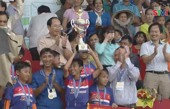 Kết thúc giải bóng đá Nhi đồng tranh cup STV 2017