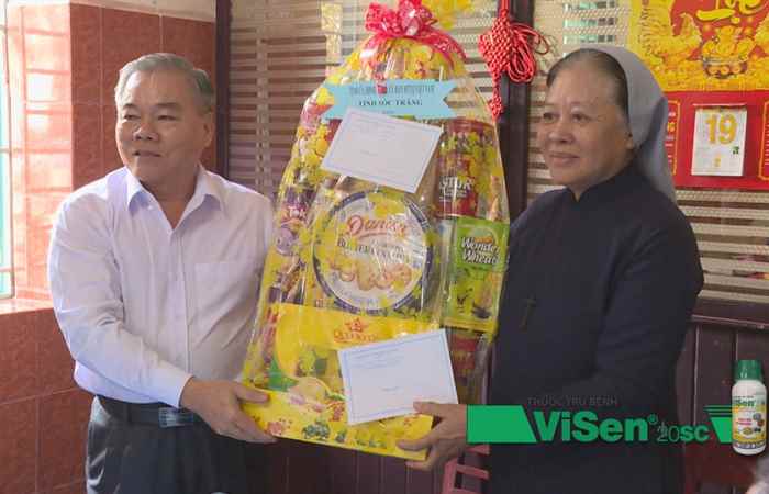 Lãnh đạo Tỉnh ủy Sóc Trăng thăm, chúc mừng Giáng sinh tại Thành phố Sóc Trăng