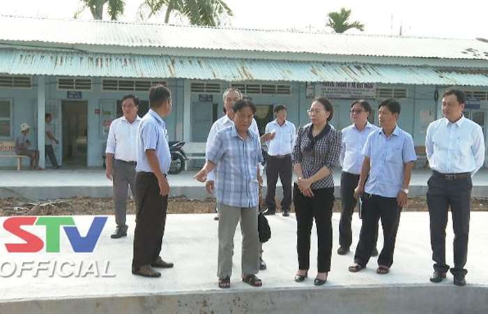 Lãnh đạo UBND tỉnh Sóc Trăng kiểm tra Trạm Y tế xã tại huyện Châu Thành và huyện Long Phú