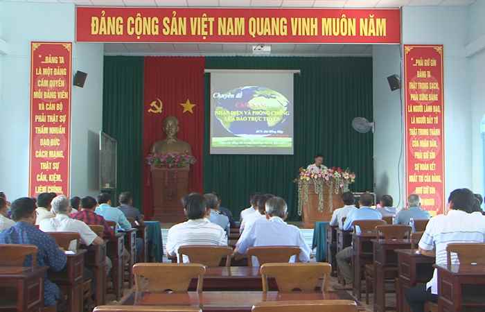 Long Phú: Tập huấn nâng cao năng lực cho cán bộ thông tin và truyền thông