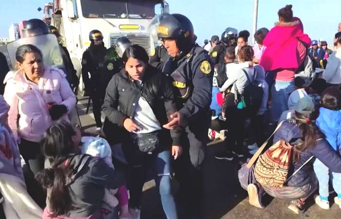 Peru ban bố tình trạng khẩn cấp do làn sóng di cư