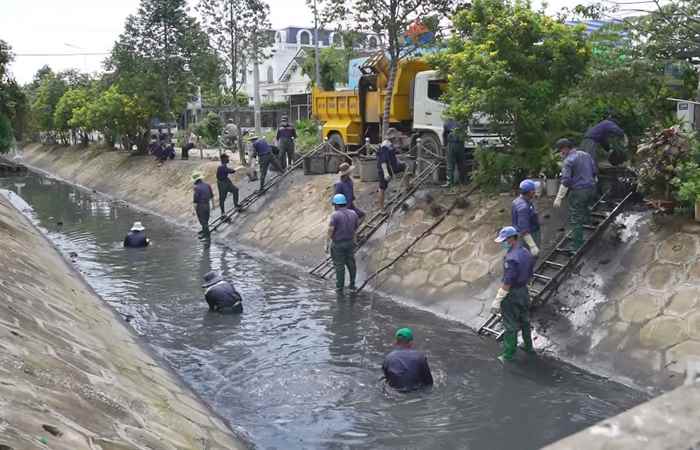 Rác thải sinh hoạt phát sinh nhiều ở các tuyến kênh mương TP. Sóc Trăng (21-06-2025)