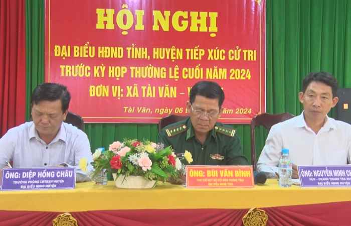 Đại biểu HĐND tỉnh, huyện tiếp xúc cử tri