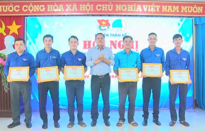 Huyện Đoàn Trần Đề tổ chức Hội nghị tổng kết công tác Đoàn - Hội và phong trào thanh thiếu niên năm 2024