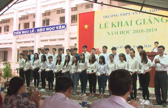 Trường THPT An Lạc Thôn huyện Kế Sách khai giảng năm học mới