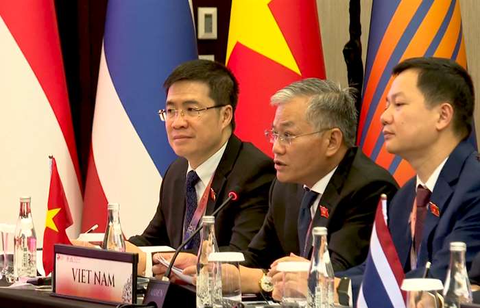 Việt Nam đóng góp nhiều ý kiến quan trọng tại Phiên họp Ủy ban AIPA